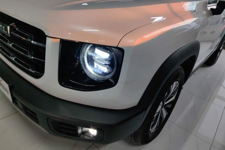 Used Haval DARGO 2022 1.5T DCT Two-Wheel Drive Labrador Edition Left Front Headlight