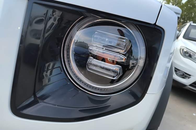 Used Haval DARGO 2022 1.5T DCT Two-Wheel Drive Border Collie Edition Left Front Headlight