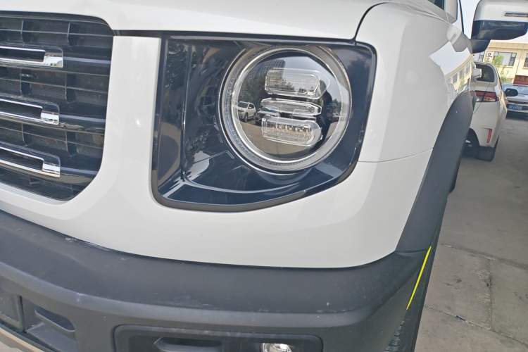 Used Haval DARGO 2022 1.5T DCT Two-Wheel Drive Labrador Edition Left Front Headlight