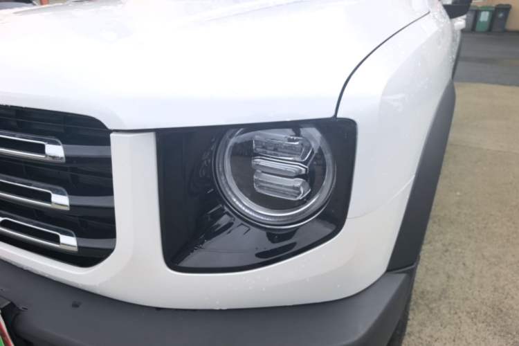 Used Haval DARGO 2022 1.5T DCT Two-Wheel Drive Border Collie Edition Left Front Headlight