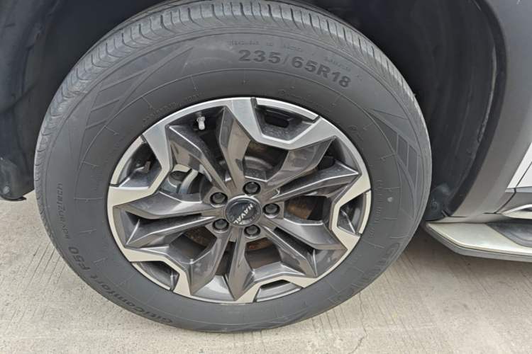 Used Haval DARGO 2022 2.0T DCT 4x4 Chinese Rural Dog Edition Left Front Wheel Hub