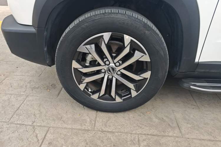 Used Haval DARGO 2022 1.5T DCT Two-Wheel Drive Border Collie Edition Left Front Wheel Hub