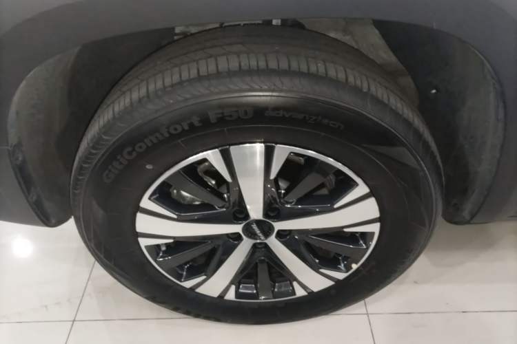 Used Haval DARGO 2022 1.5T DCT Two-Wheel Drive Labrador Edition Left Front Wheel Hub