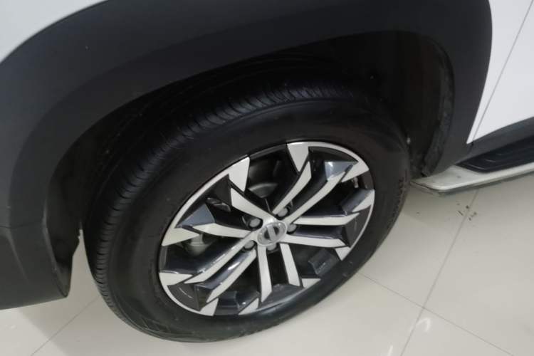 Used Haval DARGO 2022 1.5T DCT Two-Wheel Drive Border Collie Edition Left Front Wheel Hub