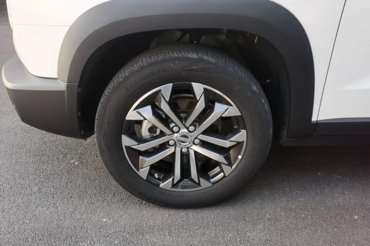 Used Haval DARGO 2022 1.5T DCT Two-Wheel Drive Border Collie Edition Left Front Wheel Hub