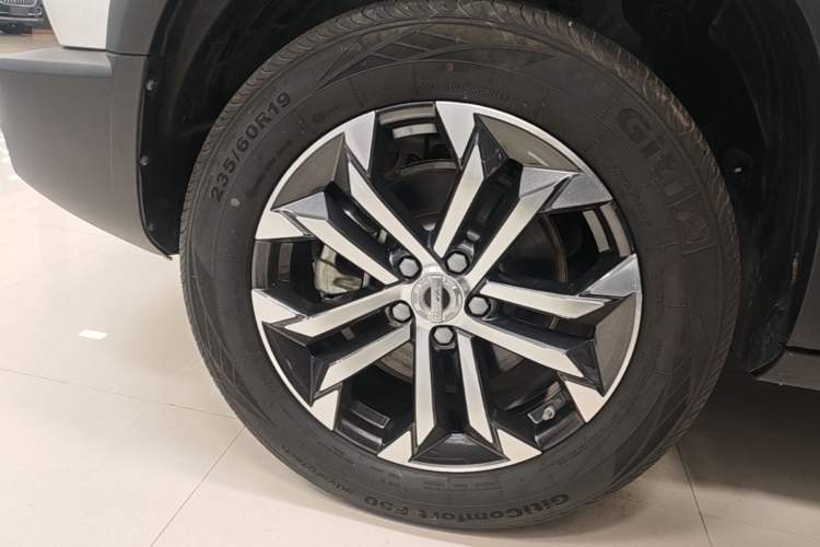 Used Haval DARGO 2022 1.5T DCT Two-Wheel Drive Border Collie Edition Left Front Wheel Hub