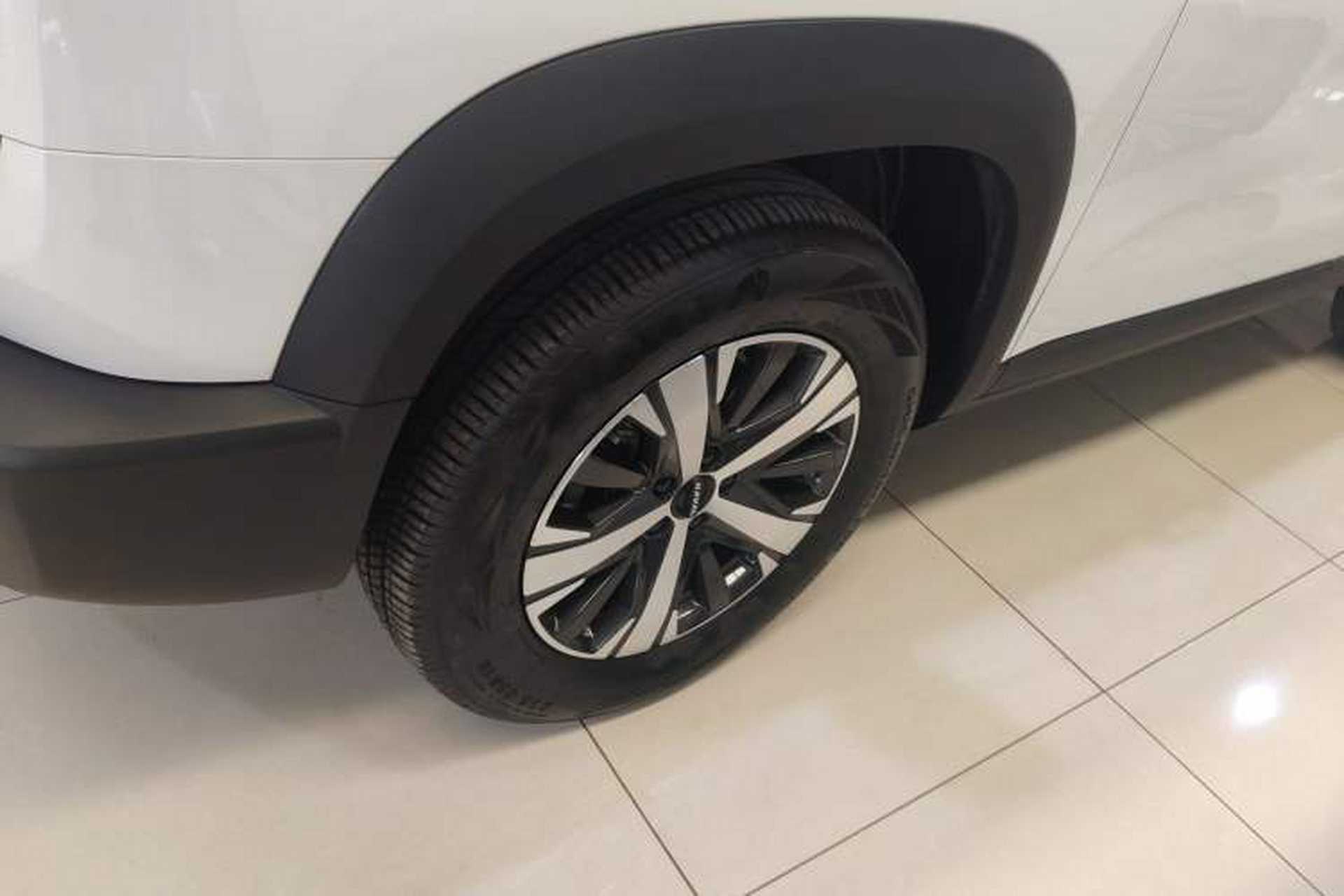 Used Haval DARGO 2022 1.5T DCT Two-Wheel Drive Labrador Edition Left Front Wheel Hub