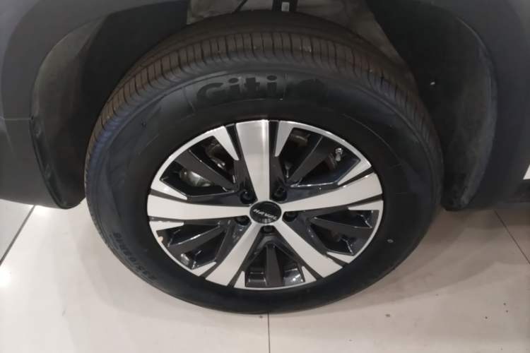 Used Haval DARGO 2022 1.5T DCT Two-Wheel Drive Labrador Edition Left Front Wheel Hub