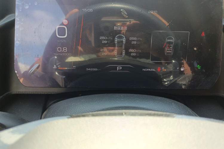 Used Haval DARGO 2022 1.5T DCT Two-Wheel Drive Border Collie Edition Odometer Close Up