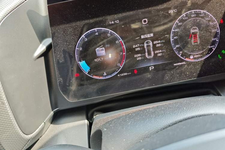 Used Haval DARGO 2022 1.5T DCT Two-Wheel Drive Mastiff Pursuit Edition Odometer Close Up