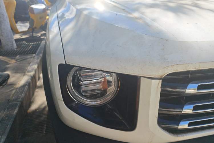 Used Haval DARGO 2022 1.5T DCT Two-Wheel Drive Border Collie Edition Right Front Headlight