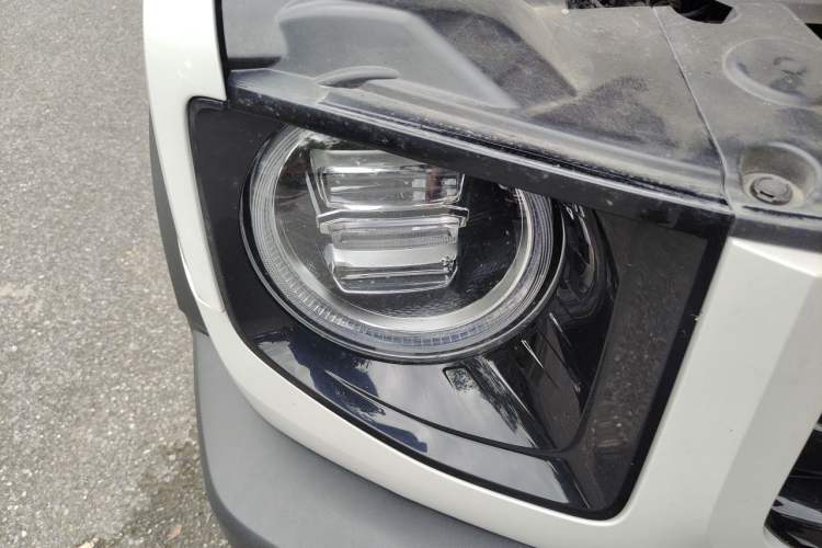 Used Haval DARGO 2022 1.5T DCT Two-Wheel Drive Border Collie Edition Right Front Headlight