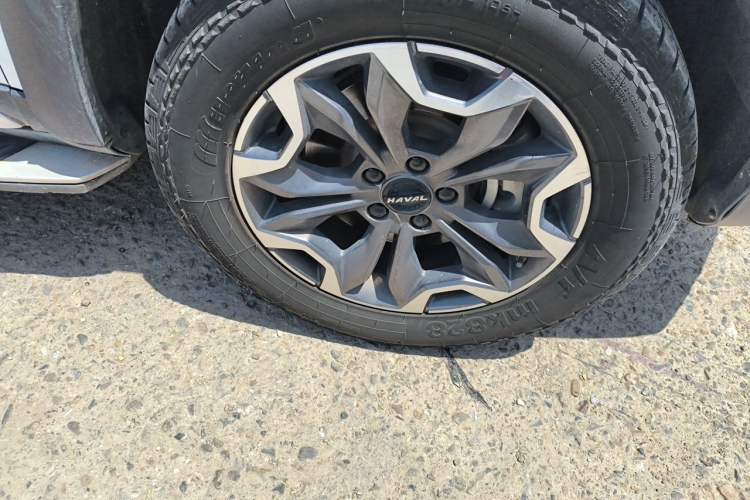 Used Haval DARGO 2022 2.0T DCT 4x4 Chinese Rural Dog Edition Right Front Wheel Hub