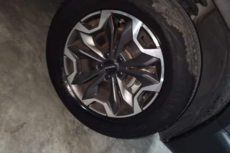 Used Haval DARGO 2022 2.0T DCT 4x4 Chinese Rural Dog Hunting Edition Right Front Wheel Hub