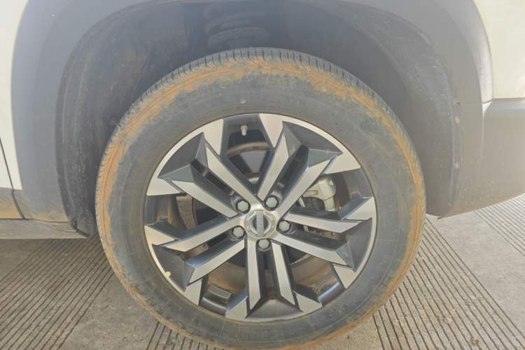 Used Haval DARGO 2022 1.5T DCT Two-Wheel Drive Border Collie Edition Right Front Wheel Hub