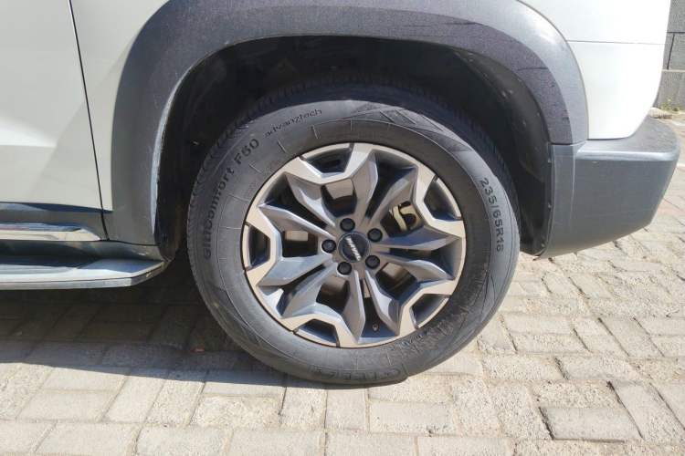 Used Haval DARGO 2022 2.0T DCT 4x4 Chinese Rural Dog Edition Right Front Wheel Hub