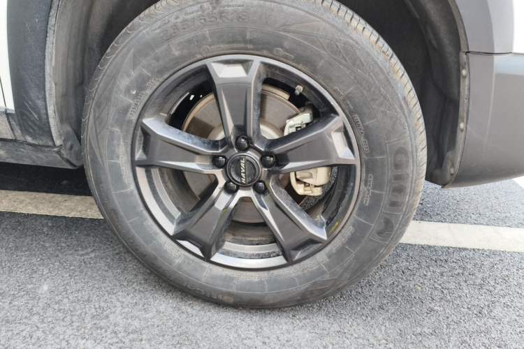 Used Haval DARGO 2022 1.5T DCT Two-Wheel Drive Husky Edition Right Front Wheel Hub
