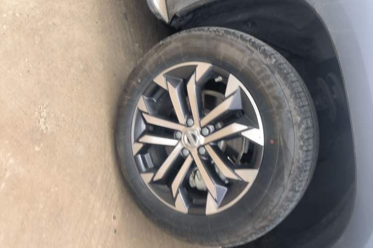Used Haval DARGO 2022 1.5T DCT Two-Wheel Drive Border Collie Edition Right Front Wheel Hub