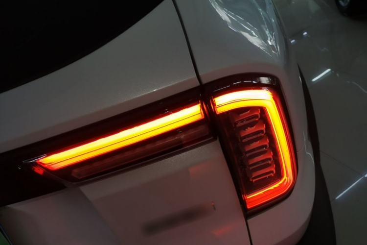 Used Haval DARGO 2022 1.5T DCT Two-Wheel Drive Border Collie Edition Right Rear Taillight