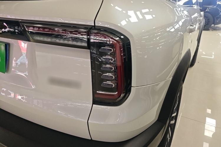 Used Haval DARGO 2022 1.5T DCT Two-Wheel Drive Border Collie Edition Right Rear Taillight