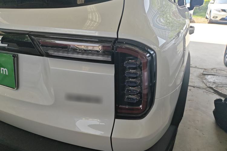 Used Haval DARGO 2022 1.5T DCT Two-Wheel Drive Labrador Edition Right Rear Taillight
