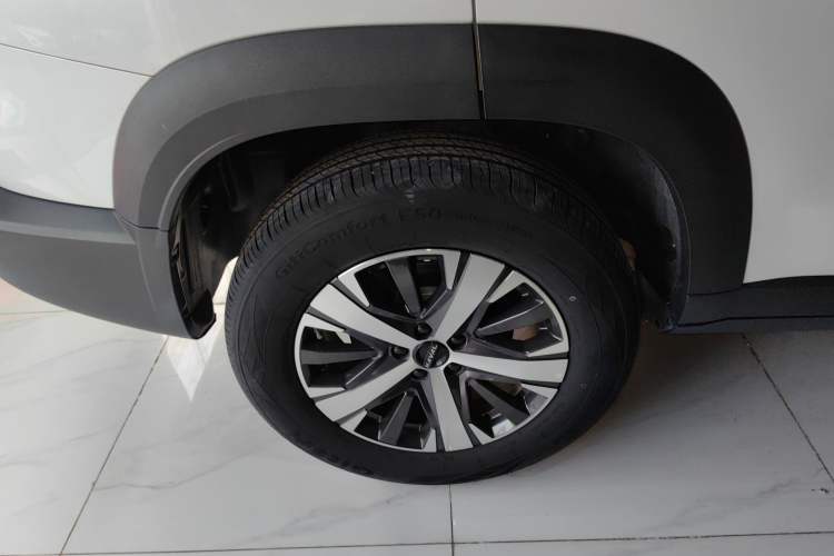 Used Haval DARGO 2022 1.5T DCT Two-Wheel Drive Labrador Edition Right Rear Wheel Hub