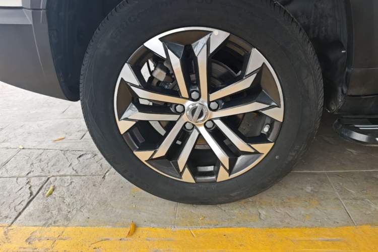 Used Haval DARGO 2022 1.5T DCT Two-Wheel Drive Border Collie Edition Right Rear Wheel Hub