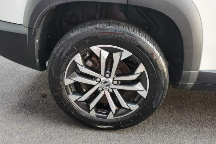 Used Haval DARGO 2022 1.5T DCT Two-Wheel Drive Border Collie Edition Right Rear Wheel Hub