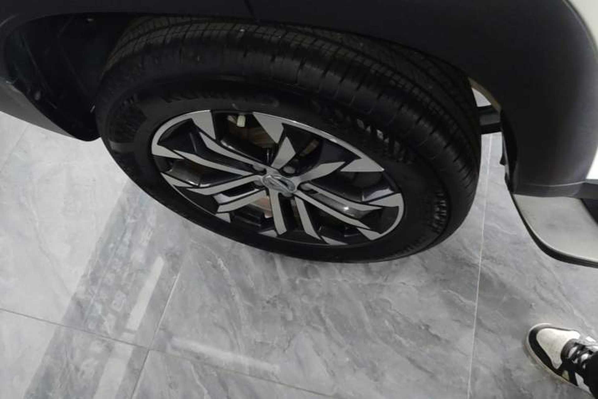 Used Haval DARGO 2022 1.5T DCT Two-Wheel Drive Mastiff Edition Right Rear Wheel Hub