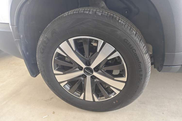 Used Haval DARGO 2022 1.5T DCT Two-Wheel Drive Labrador Edition Right Rear Wheel Hub