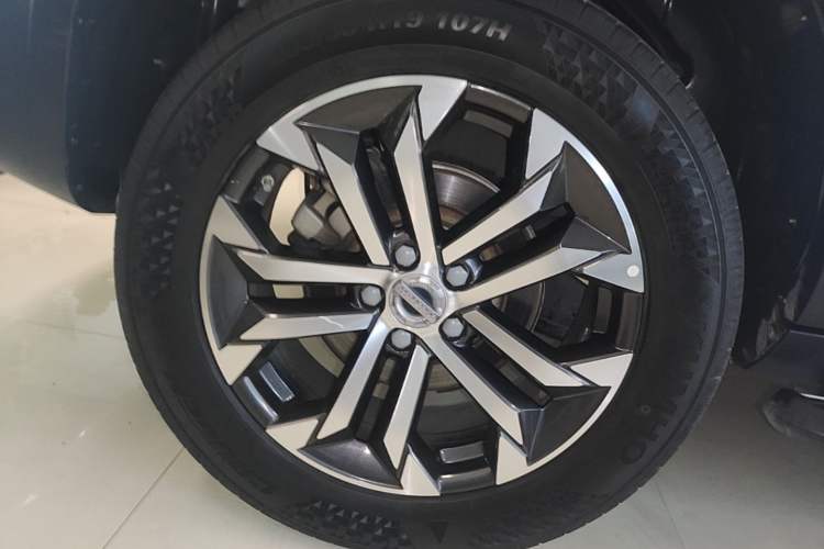 Used Haval DARGO 2022 2.0T DCT Two-Wheel Drive Huazhong Hound Edition Right Rear Wheel Hub