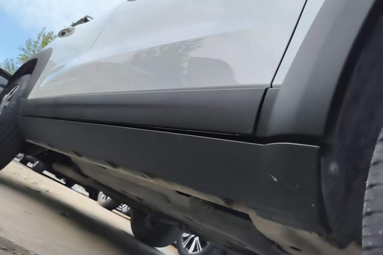 Used Haval DARGO 2022 1.5T DCT Two-Wheel Drive Border Collie Edition Right Side Sill