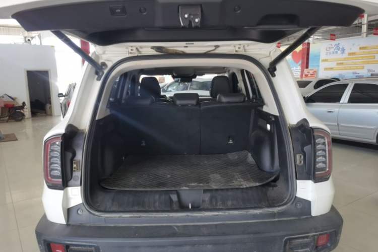 Used Haval DARGO 2022 1.5T DCT Two-Wheel Drive Border Collie Edition Trunk