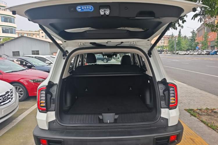 Used Haval DARGO 2022 1.5T DCT Two-Wheel Drive Border Collie Edition Trunk