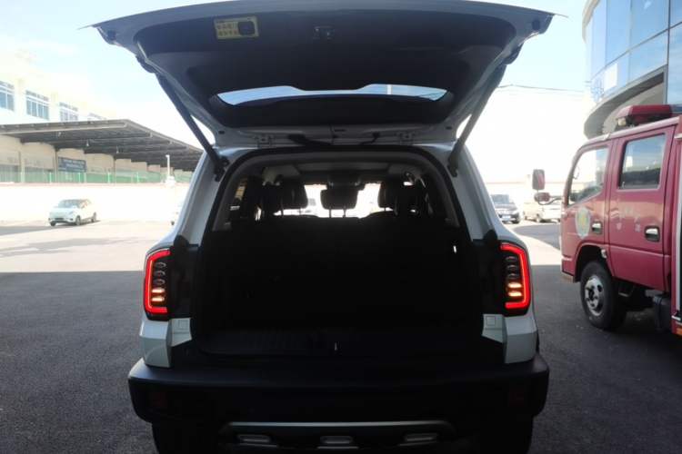 Used Haval DARGO 2022 1.5T DCT Two-Wheel Drive Border Collie Edition Trunk