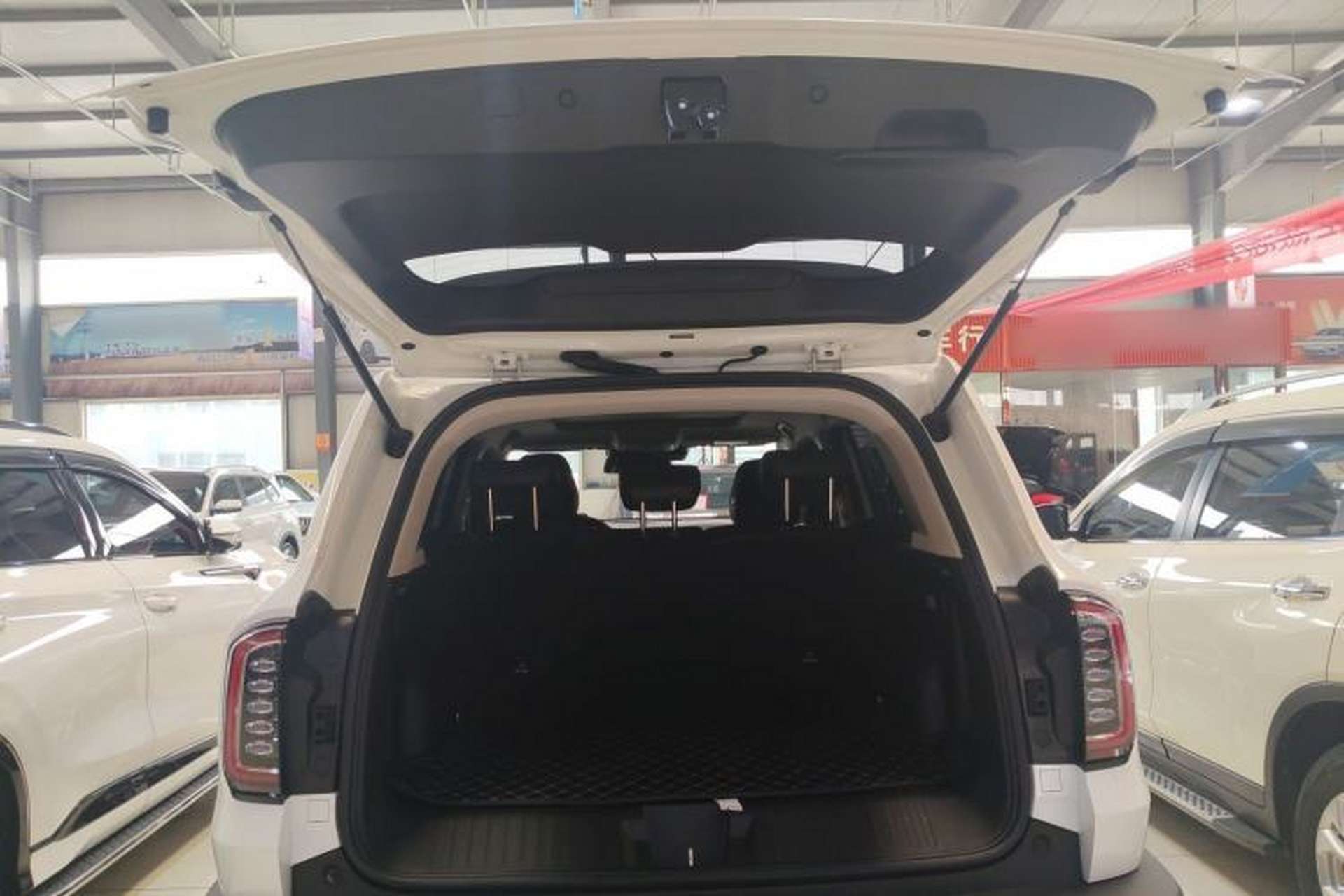 Used Haval DARGO 2022 1.5T DCT Two-Wheel Drive Labrador Edition Trunk