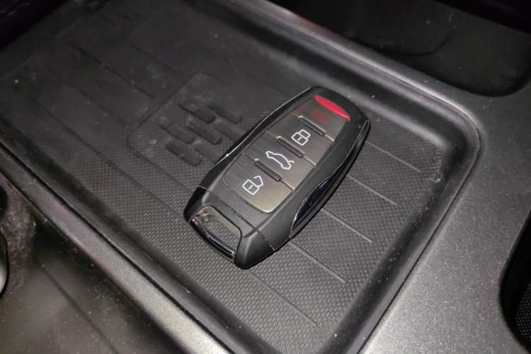 Used Haval DARGO 2022 1.5T DCT Two-Wheel Drive Labrador Edition Vehicle Key