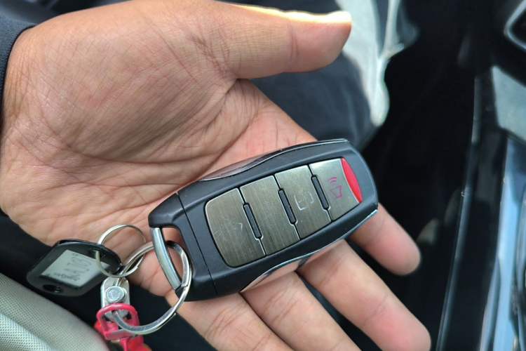 Used Haval DARGO 2022 2.0T DCT 4x4 Chinese Rural Dog Edition Vehicle Key