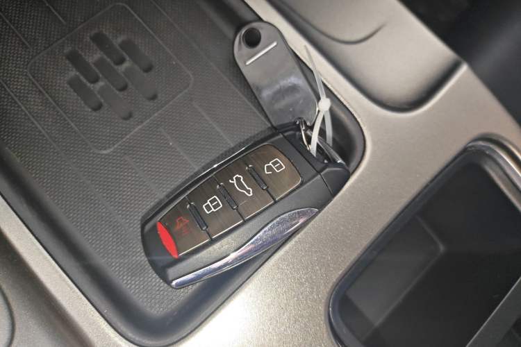 Used Haval DARGO 2022 1.5T DCT Two-Wheel Drive Labrador Edition Vehicle Key