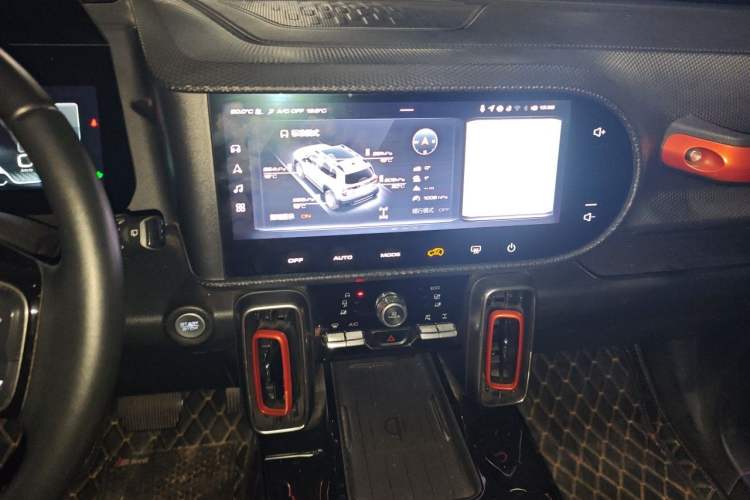 Used Haval DARGO 2022 2.0T DCT 4x4 Chinese Rural Dog Edition Audio And AC Panel