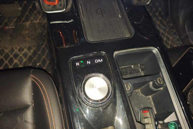 Used Haval DARGO 2022 2.0T DCT 4x4 Chinese Rural Dog Edition Gear Lever