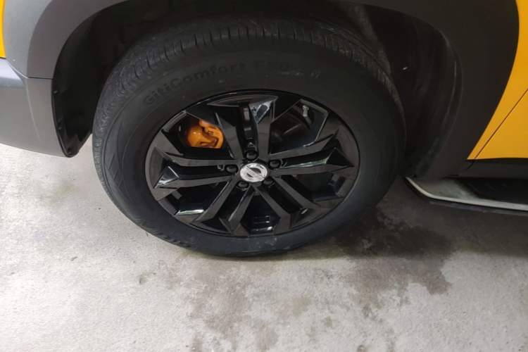Used Haval DARGO 2022 1.5T DCT Two-Wheel Drive Border Collie Edition Left Front Wheel Hub