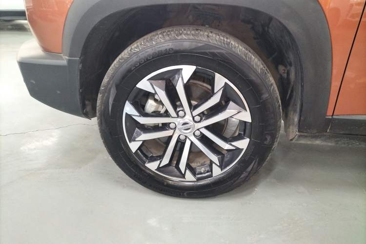 Used Haval DARGO 2022 1.5T DCT Two-Wheel Drive Border Collie Edition Left Front Wheel Hub