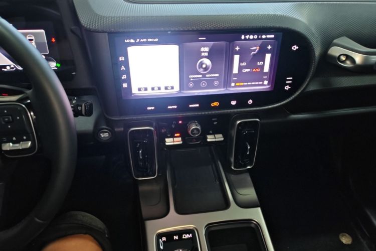 Used Haval DARGO 2024 1.5T DCT Border Collie Edition Audio And AC Panel