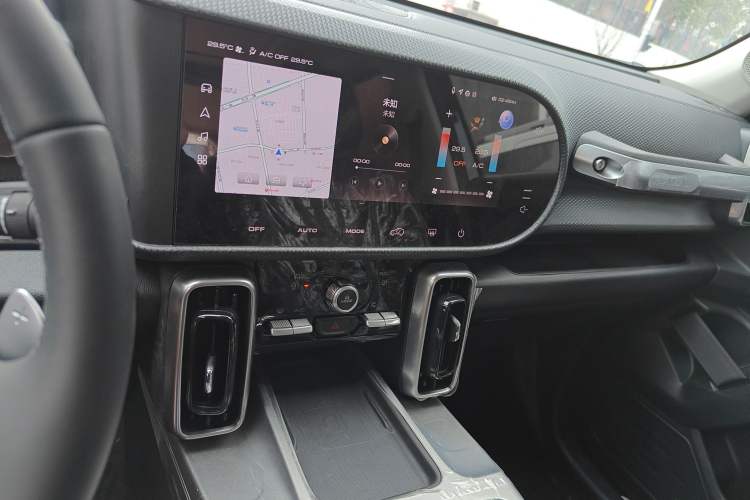 Used Haval DARGO 2024 1.5T DCT Border Collie Edition Audio And AC Panel