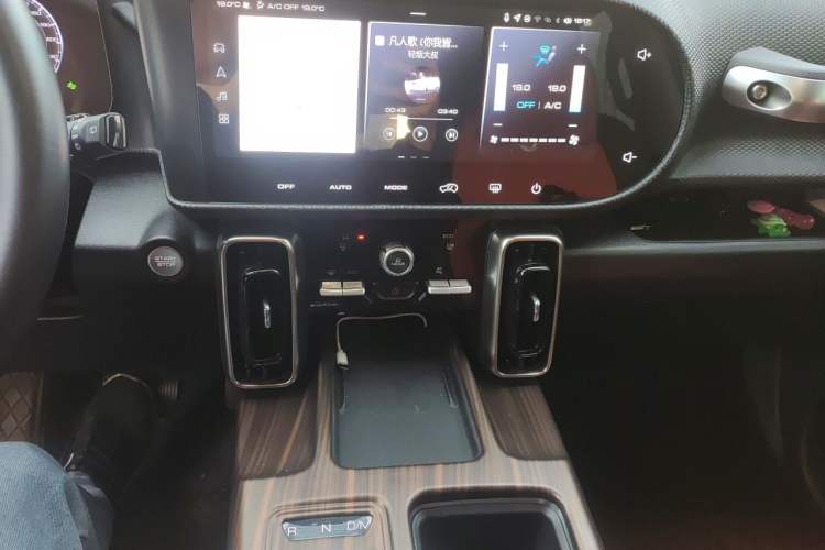 Used Haval DARGO 2024 1.5T DCT Border Collie Edition Audio And AC Panel