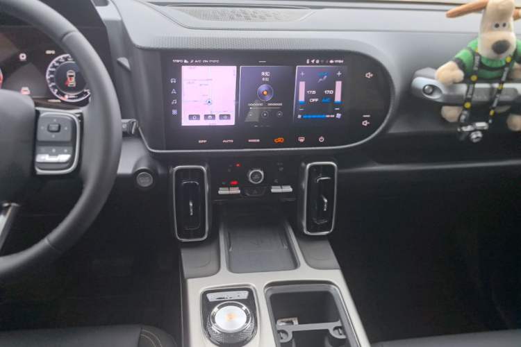 Used Haval DARGO 2024 1.5T DCT Border Collie Edition Audio And AC Panel