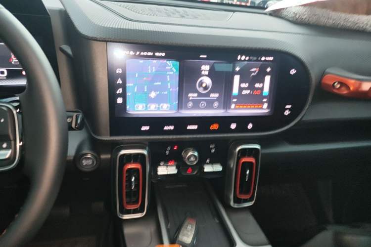 Used Haval DARGO 2024 1.5T DCT Border Collie Edition Audio And AC Panel