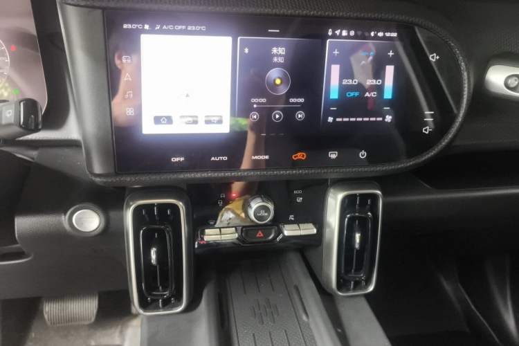 Used Haval DARGO 2024 1.5T DCT Border Collie Edition Audio And AC Panel