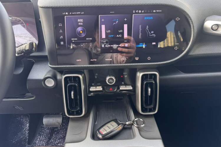 Used Haval DARGO 2024 1.5T DCT Border Collie Edition Audio And AC Panel